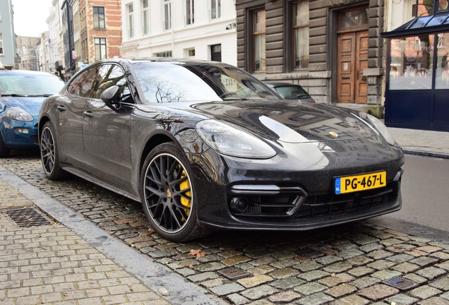 Porsche 971 Panamera Turbo