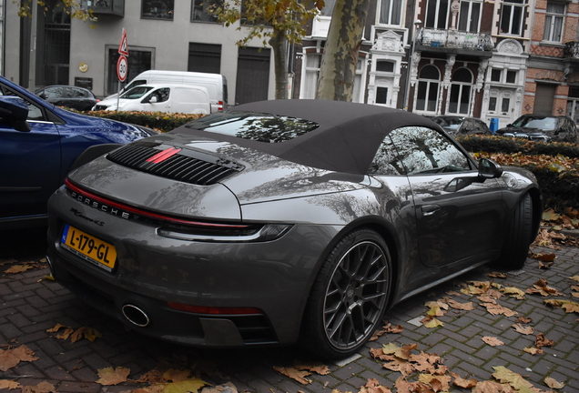 Porsche 992 Carrera 4S Cabriolet