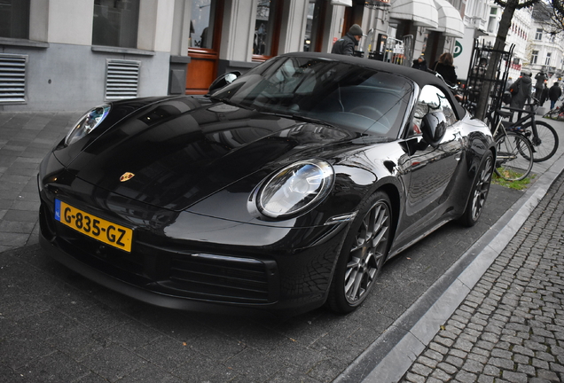 Porsche 992 Carrera 4S Cabriolet