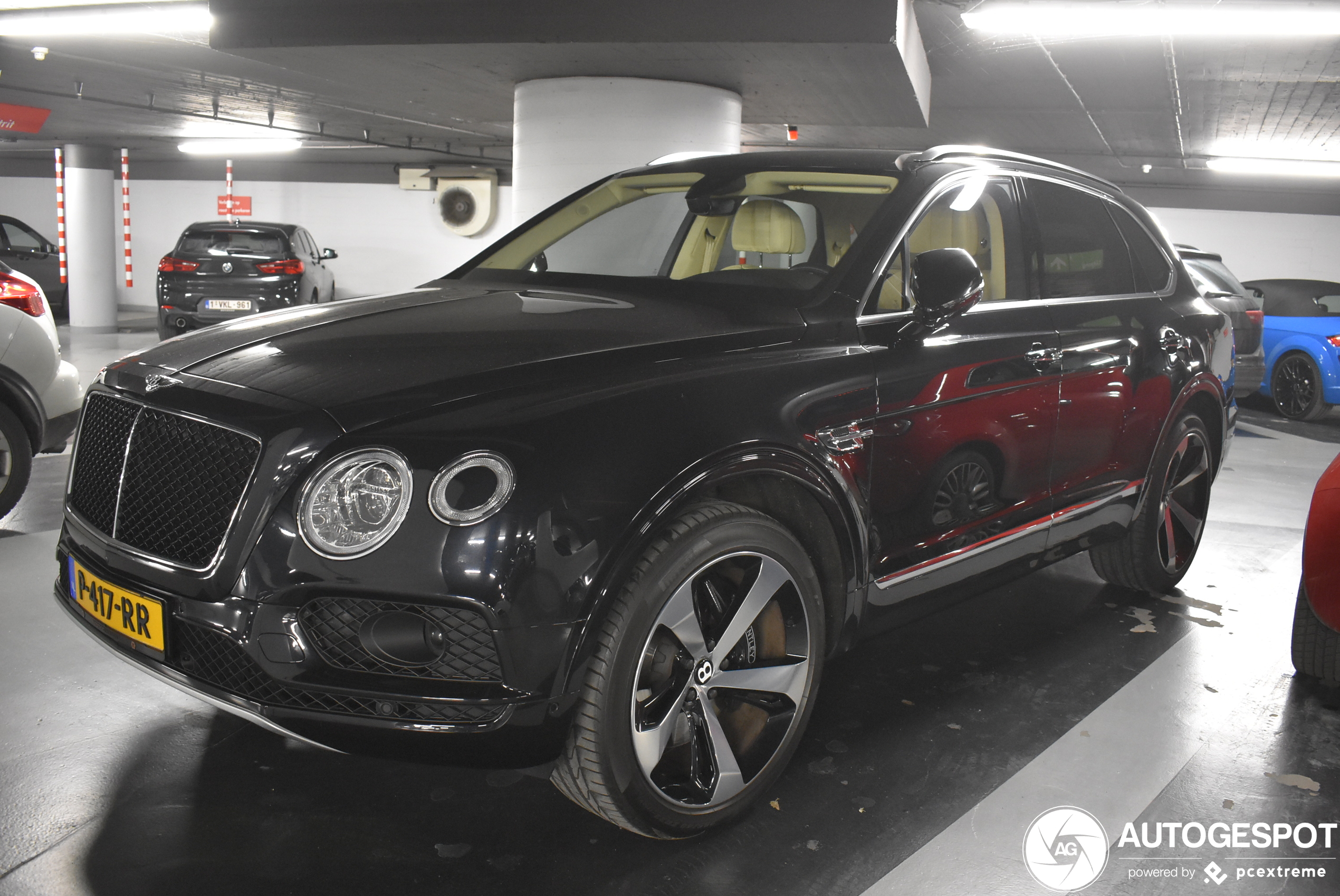 Bentley Bentayga V8