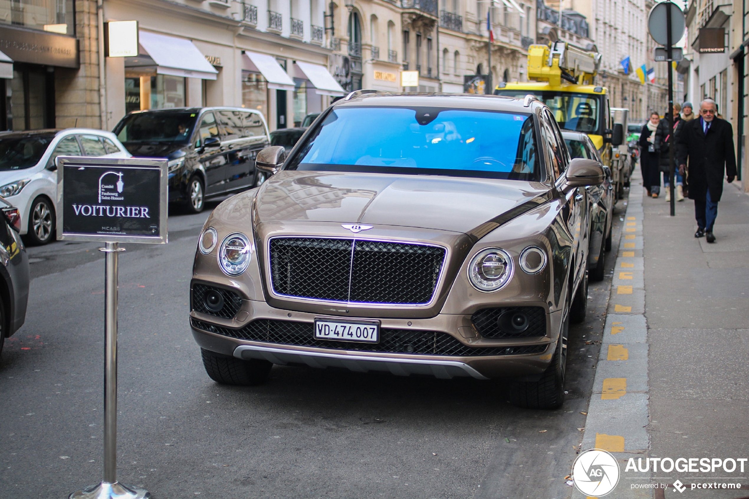 Bentley Bentayga V8