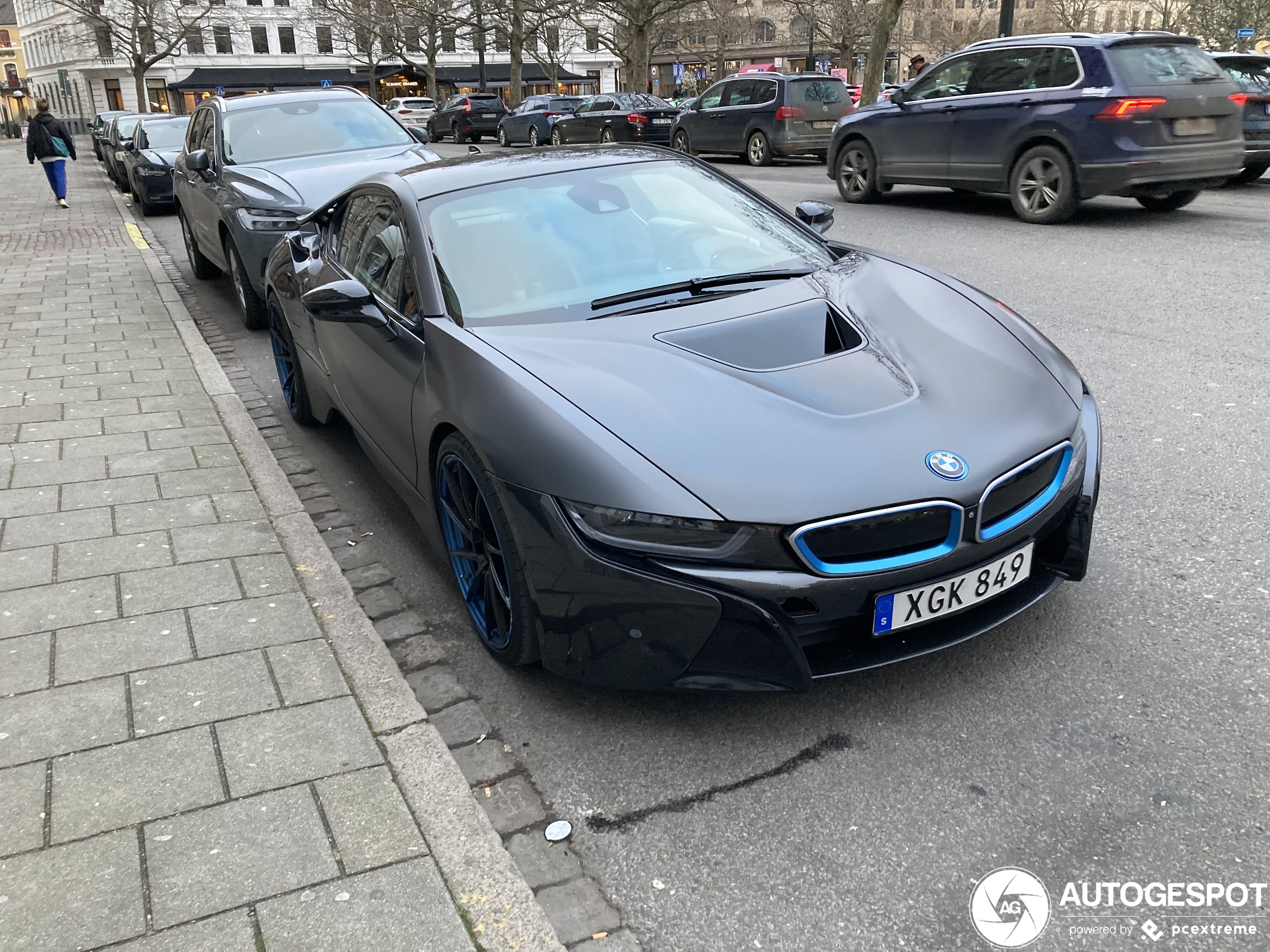 BMW i8