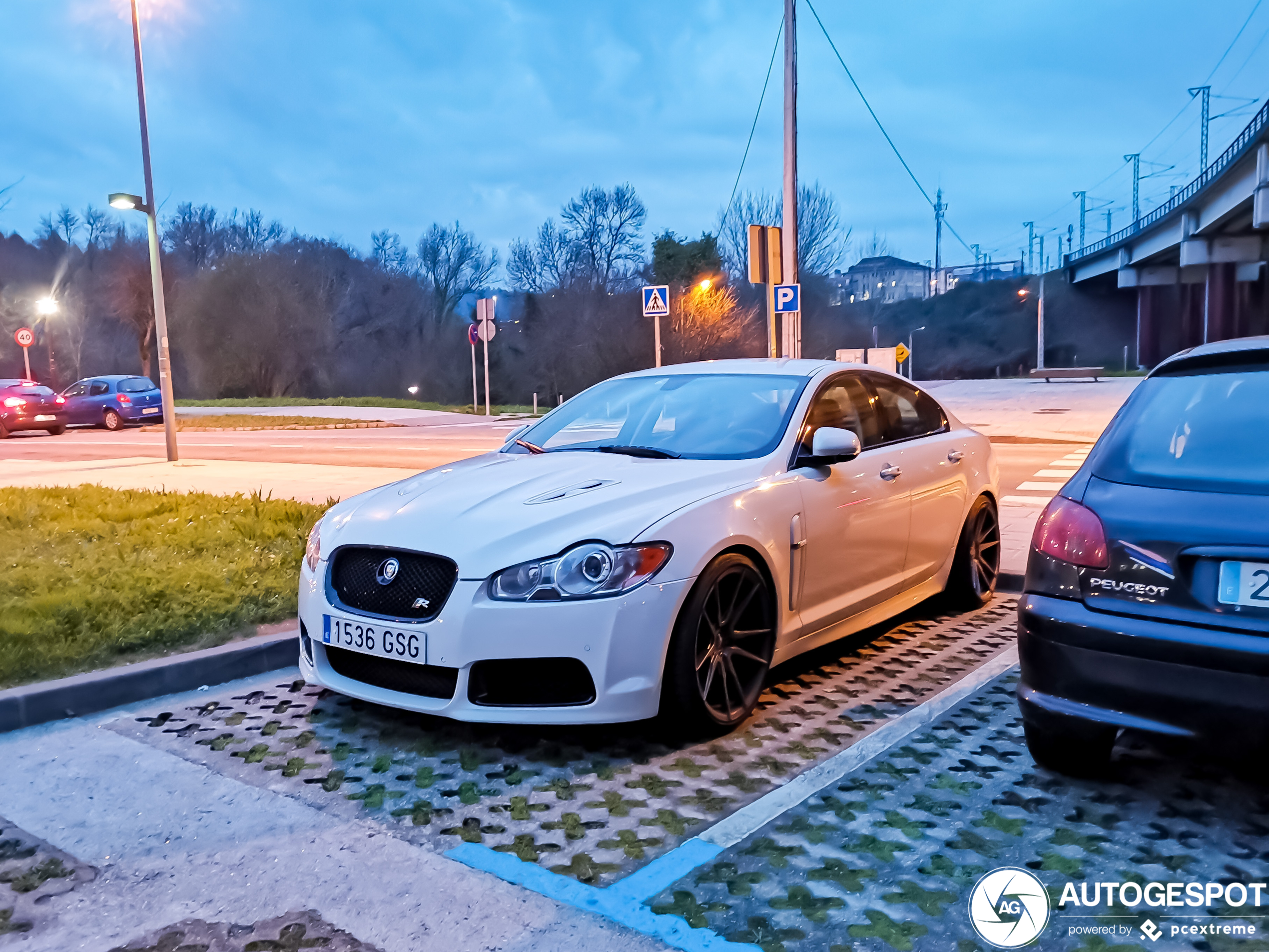 Jaguar XFR