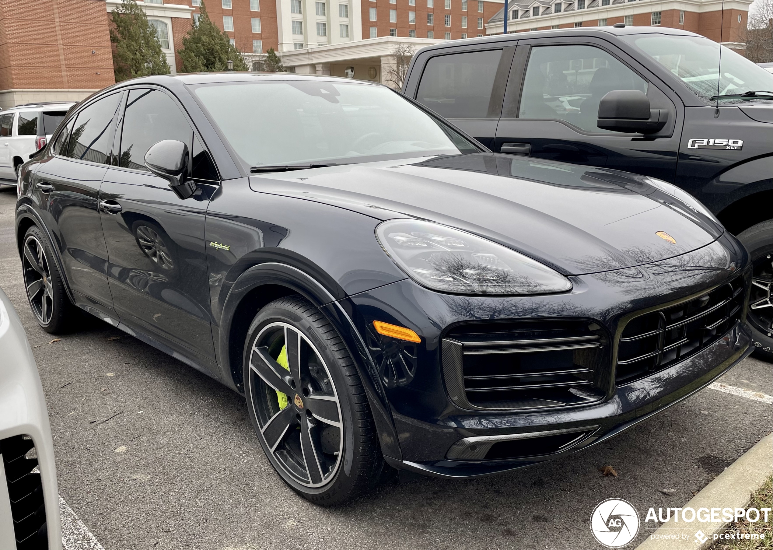 Porsche Cayenne Coupé Turbo S E-Hybrid