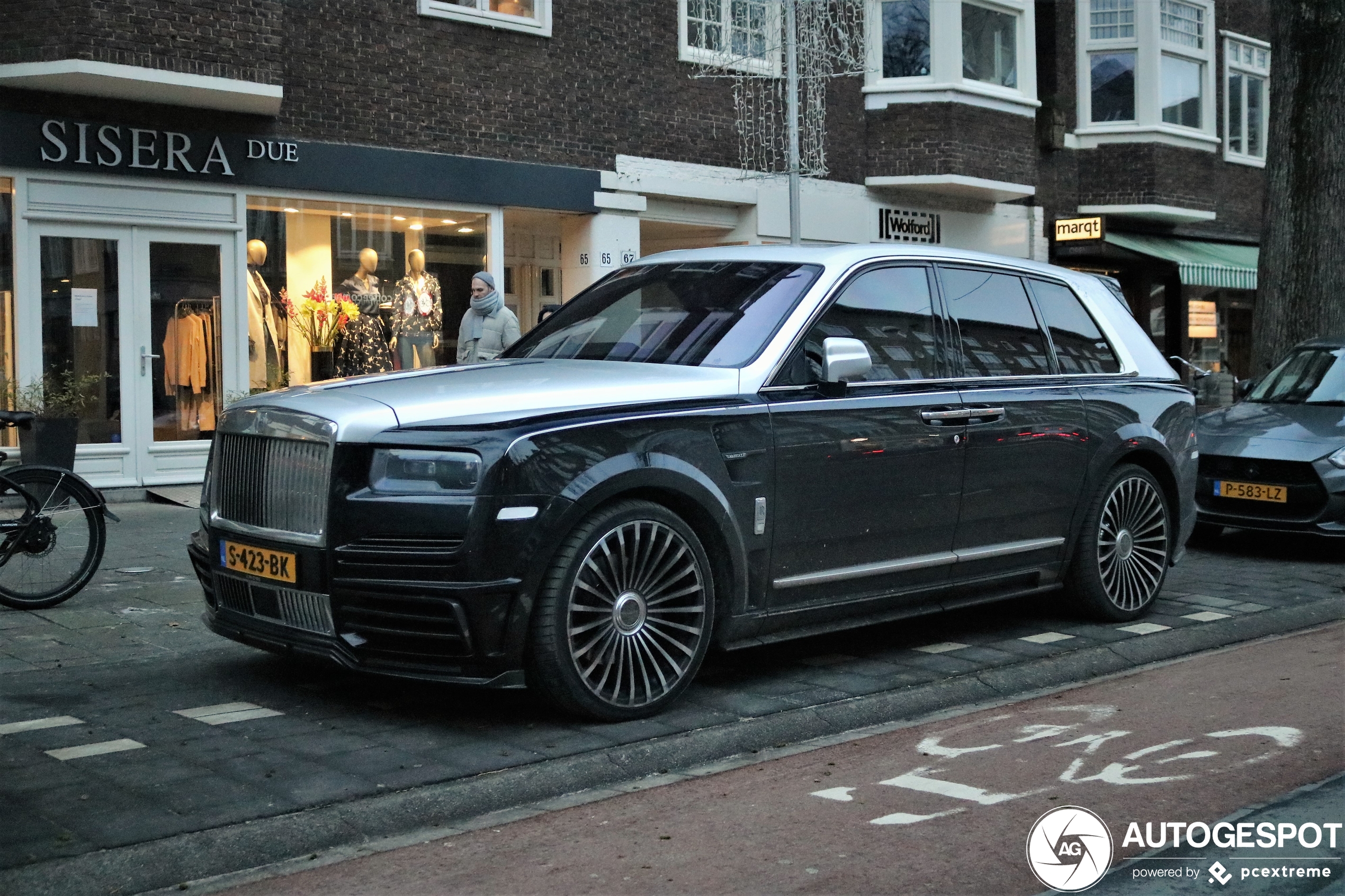 Hakim Ziyech rolt tegenwoordig in een Rolls-Royce Mansory Cullinan Wide Body