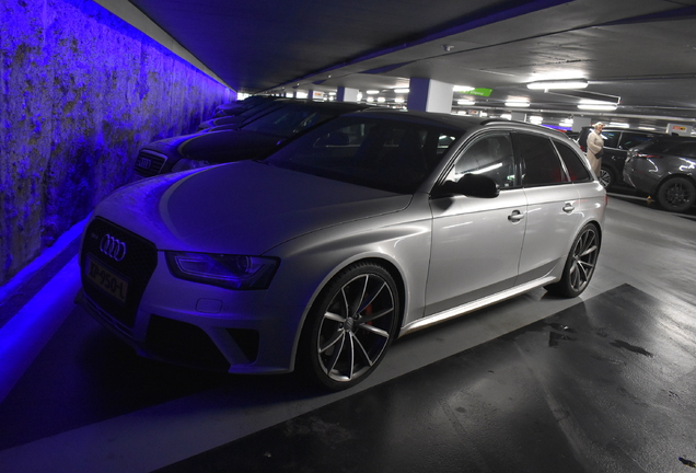 Audi RS4 Avant B8