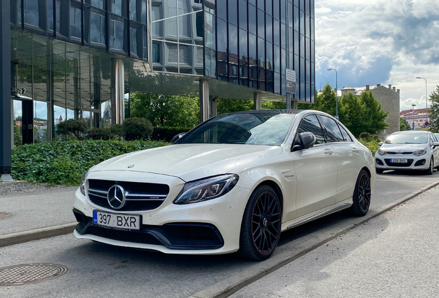 Mercedes-AMG C 63 S W205