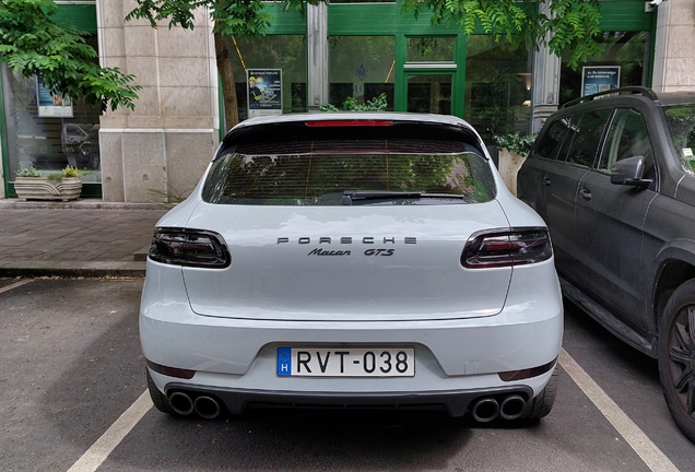 Porsche 95B Macan GTS