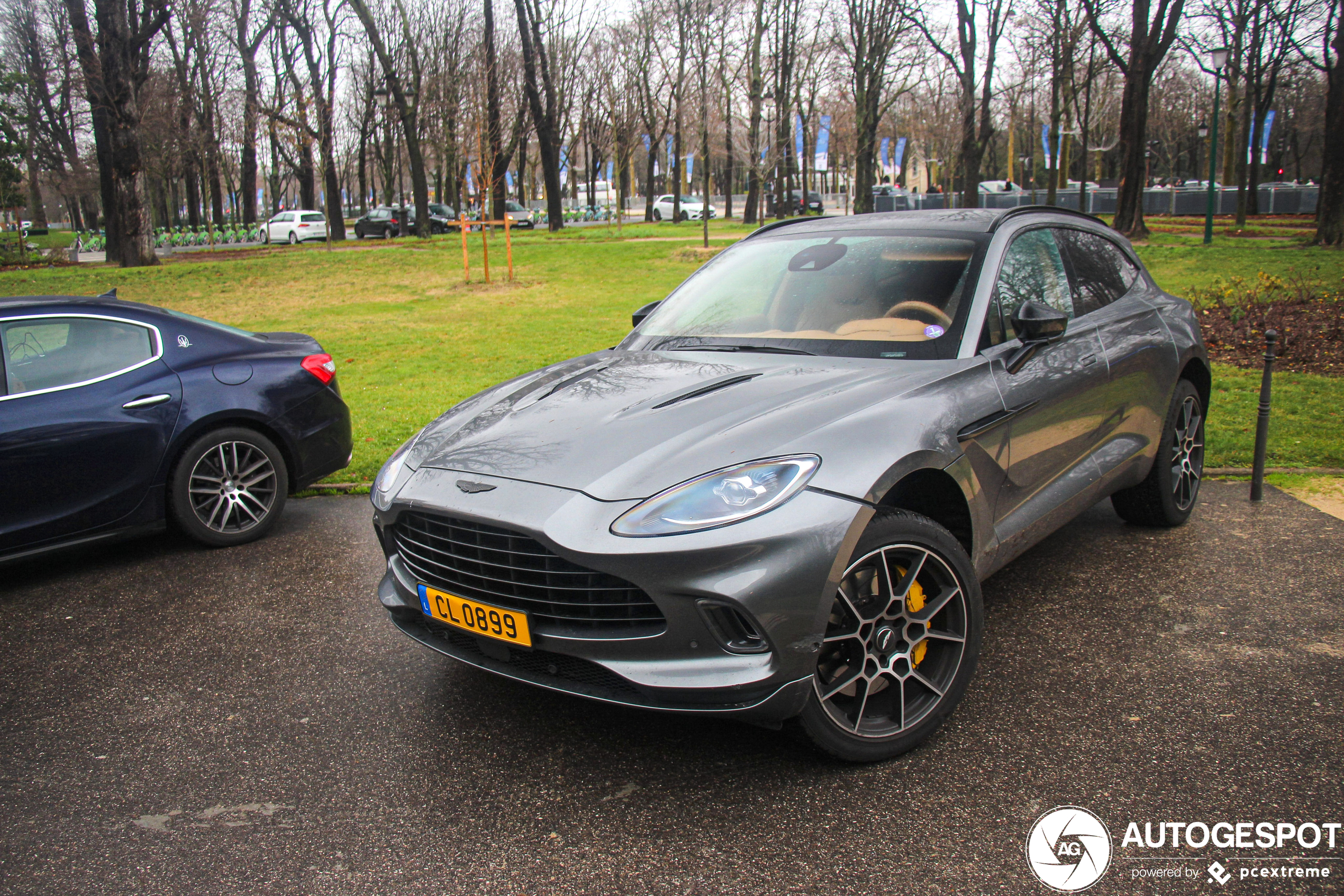 Aston Martin DBX