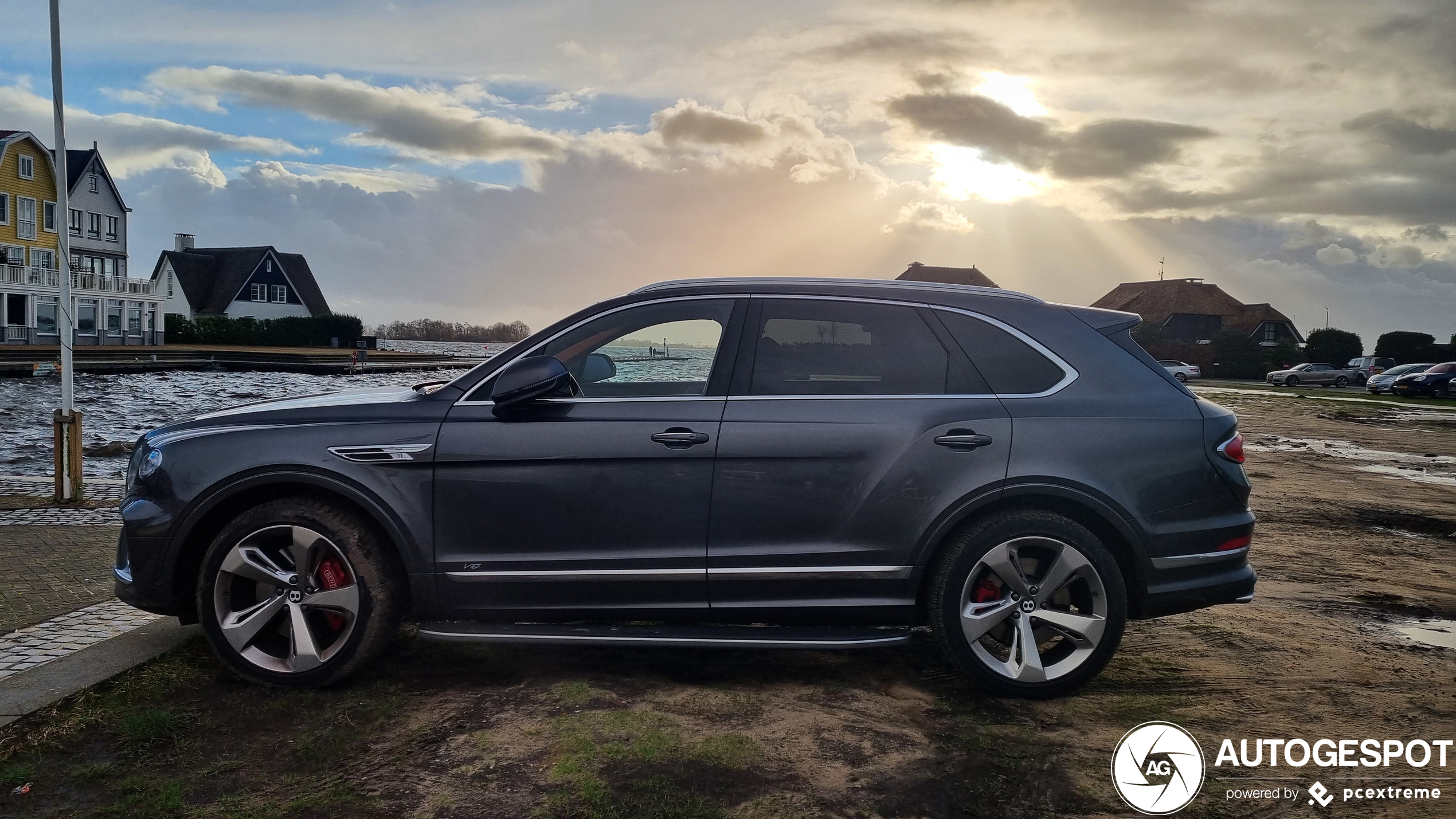 Bentley Bentayga V8 2021