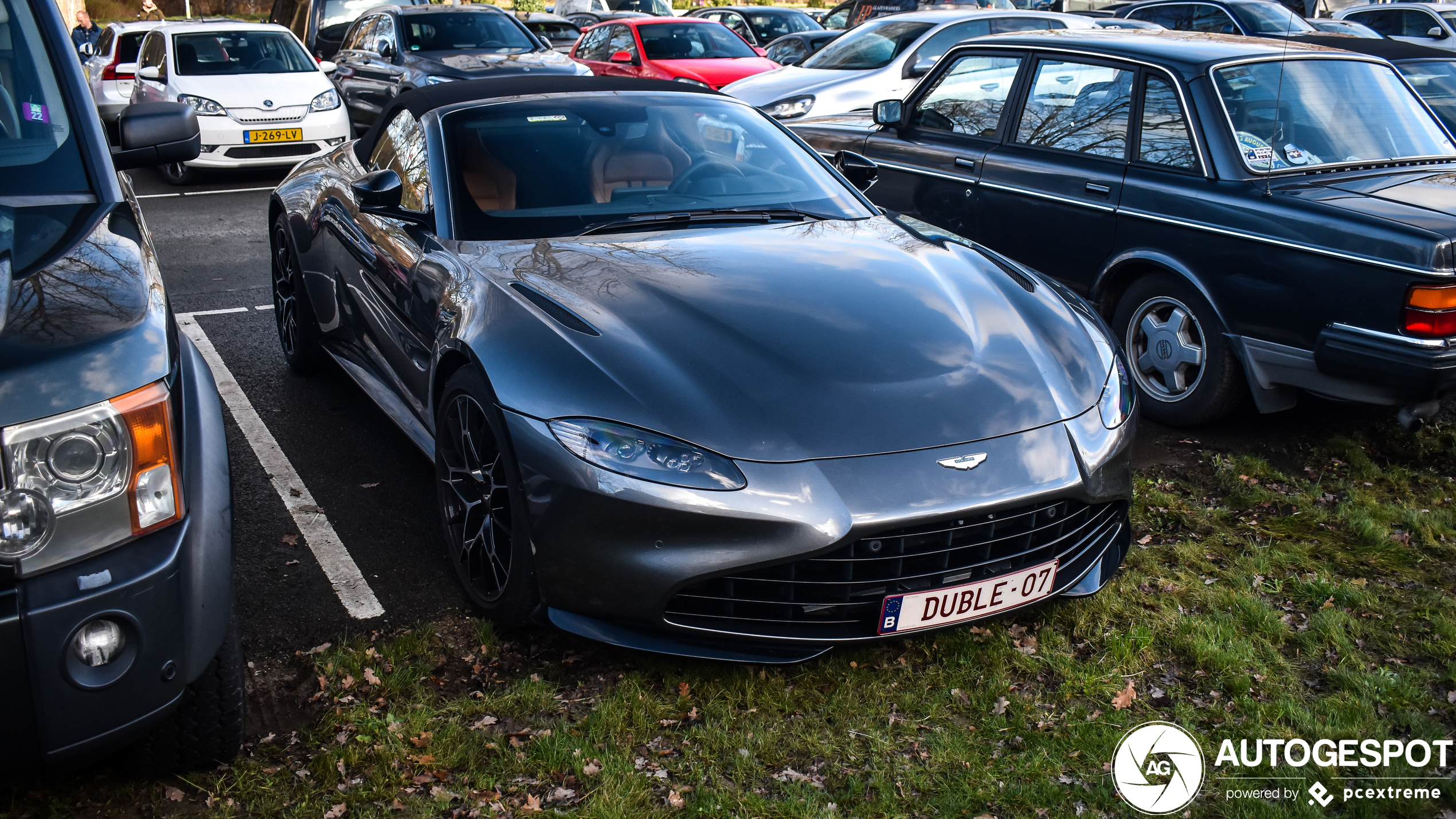 Aston Martin V8 Vantage Roadster 2020