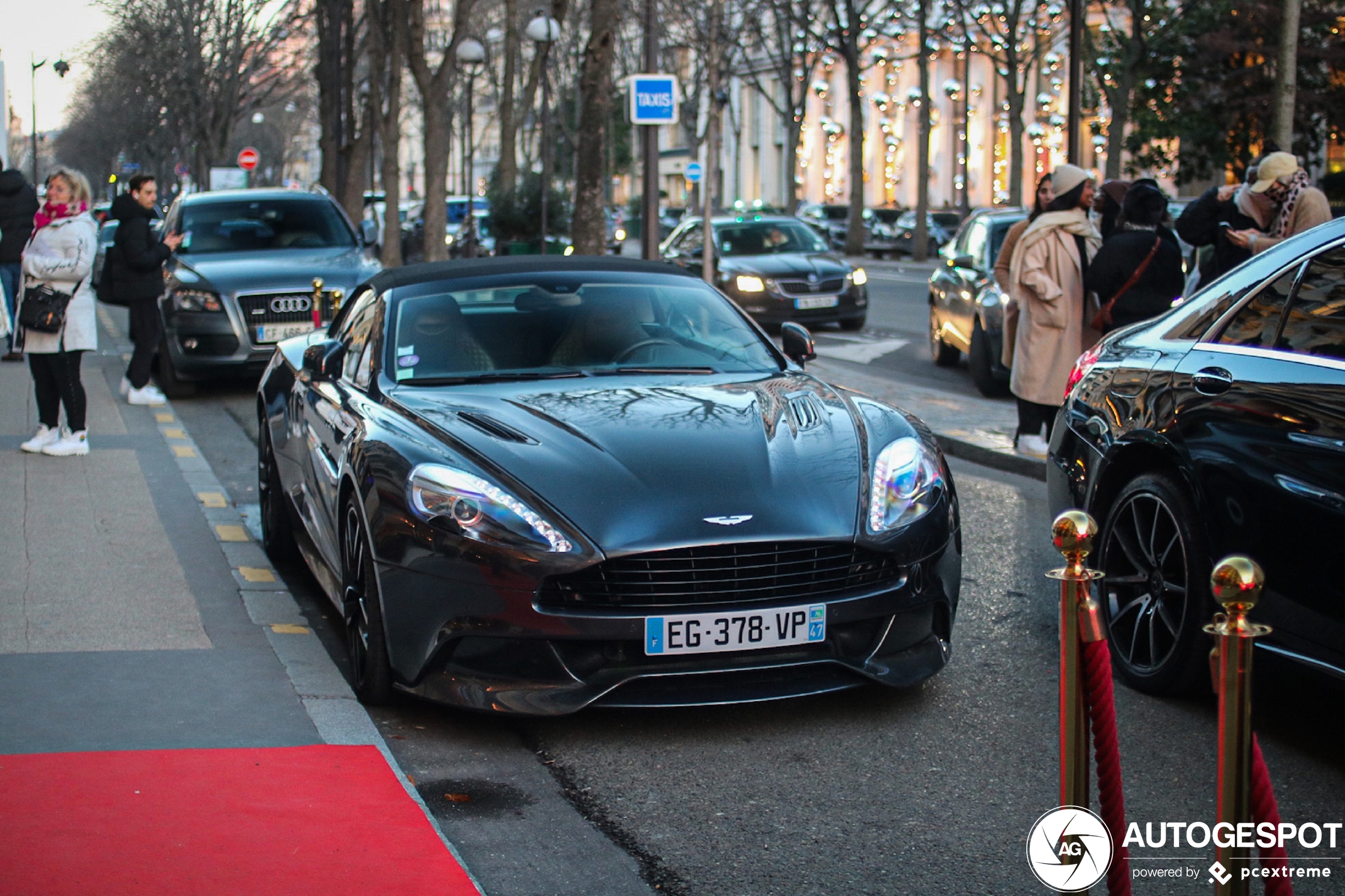 Aston Martin Vanquish Volante