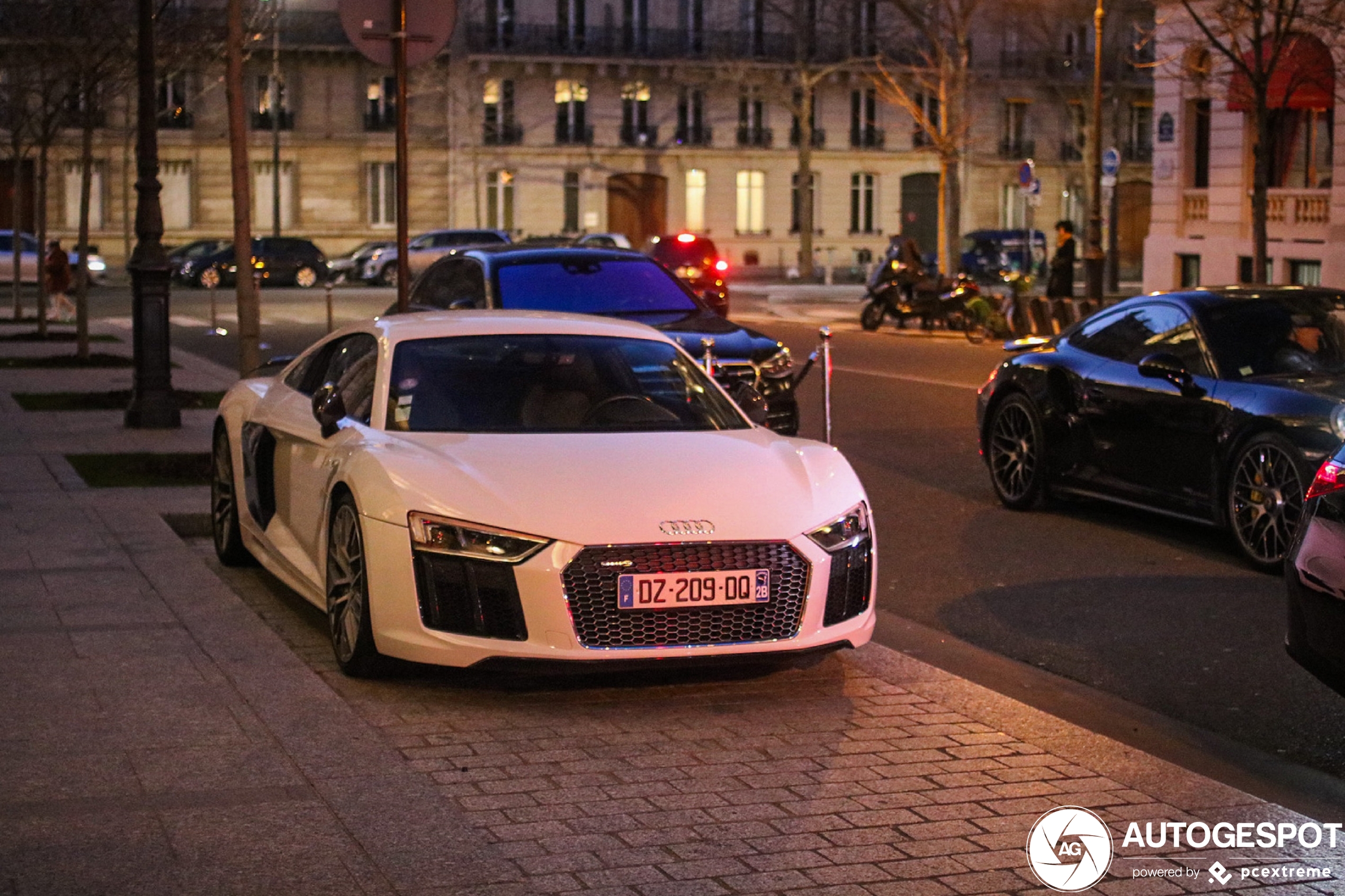 Audi R8 V10 Plus 2015