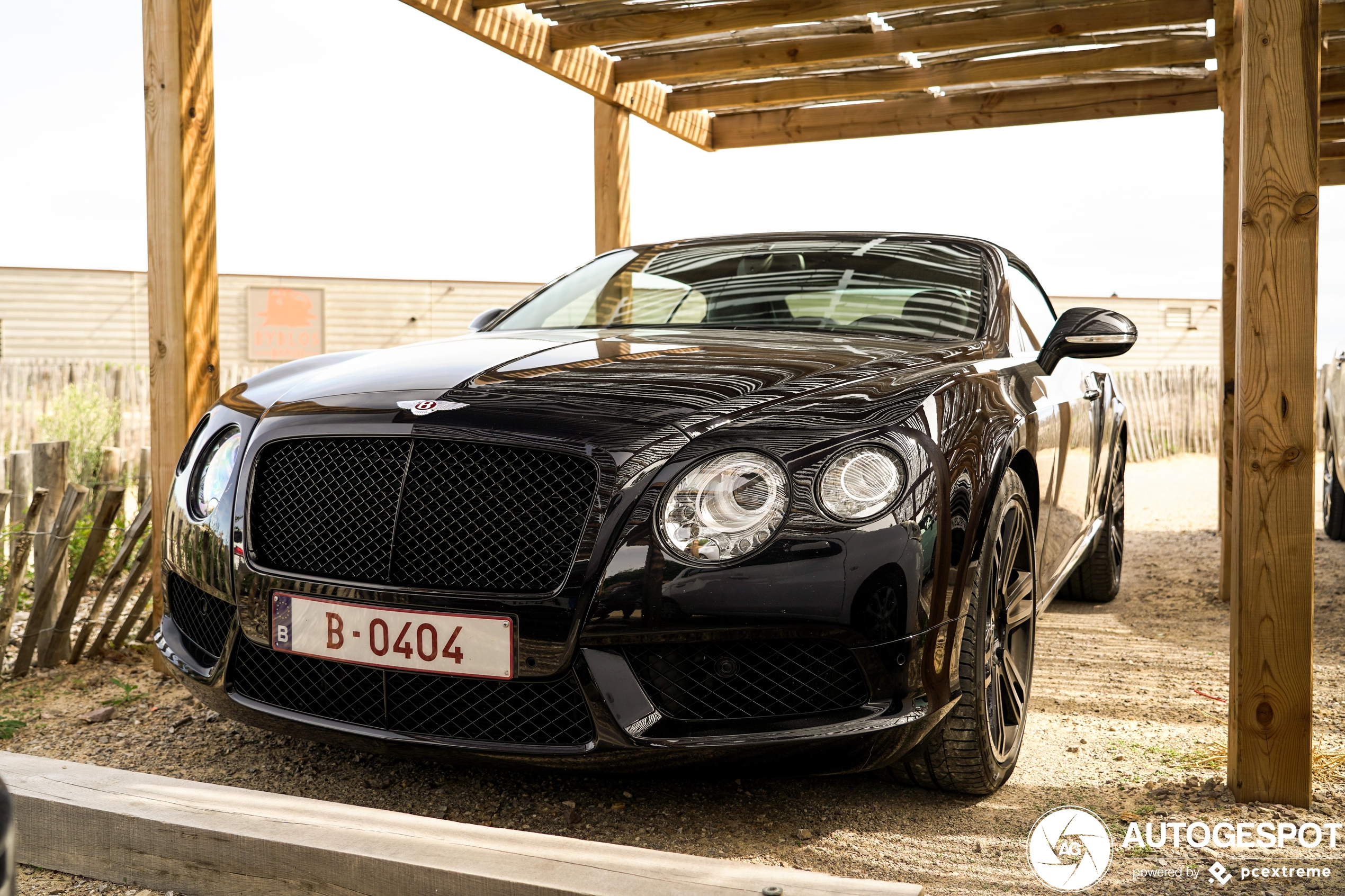 Bentley Continental GTC V8