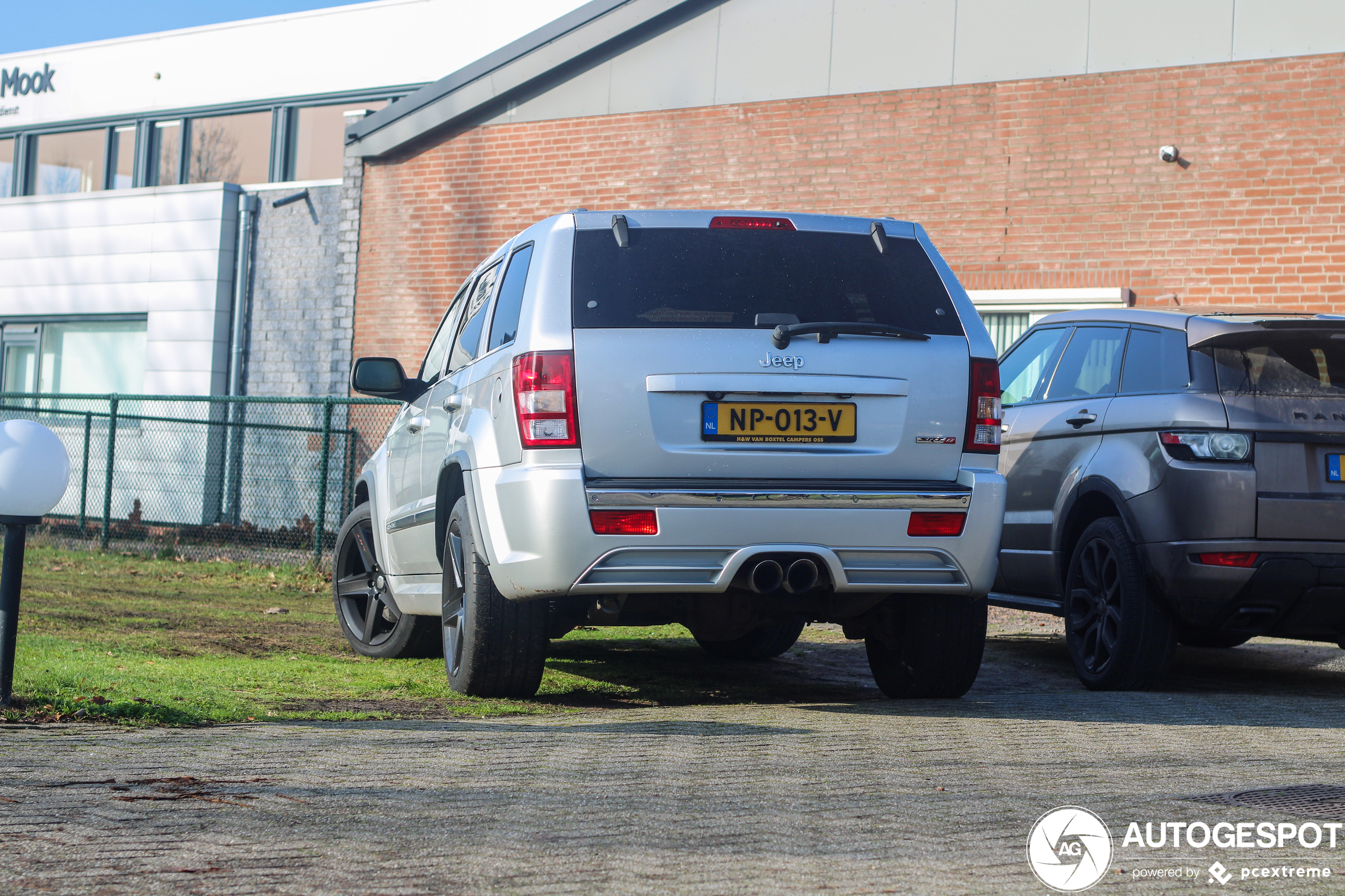 Jeep Grand Cherokee SRT-8 2005