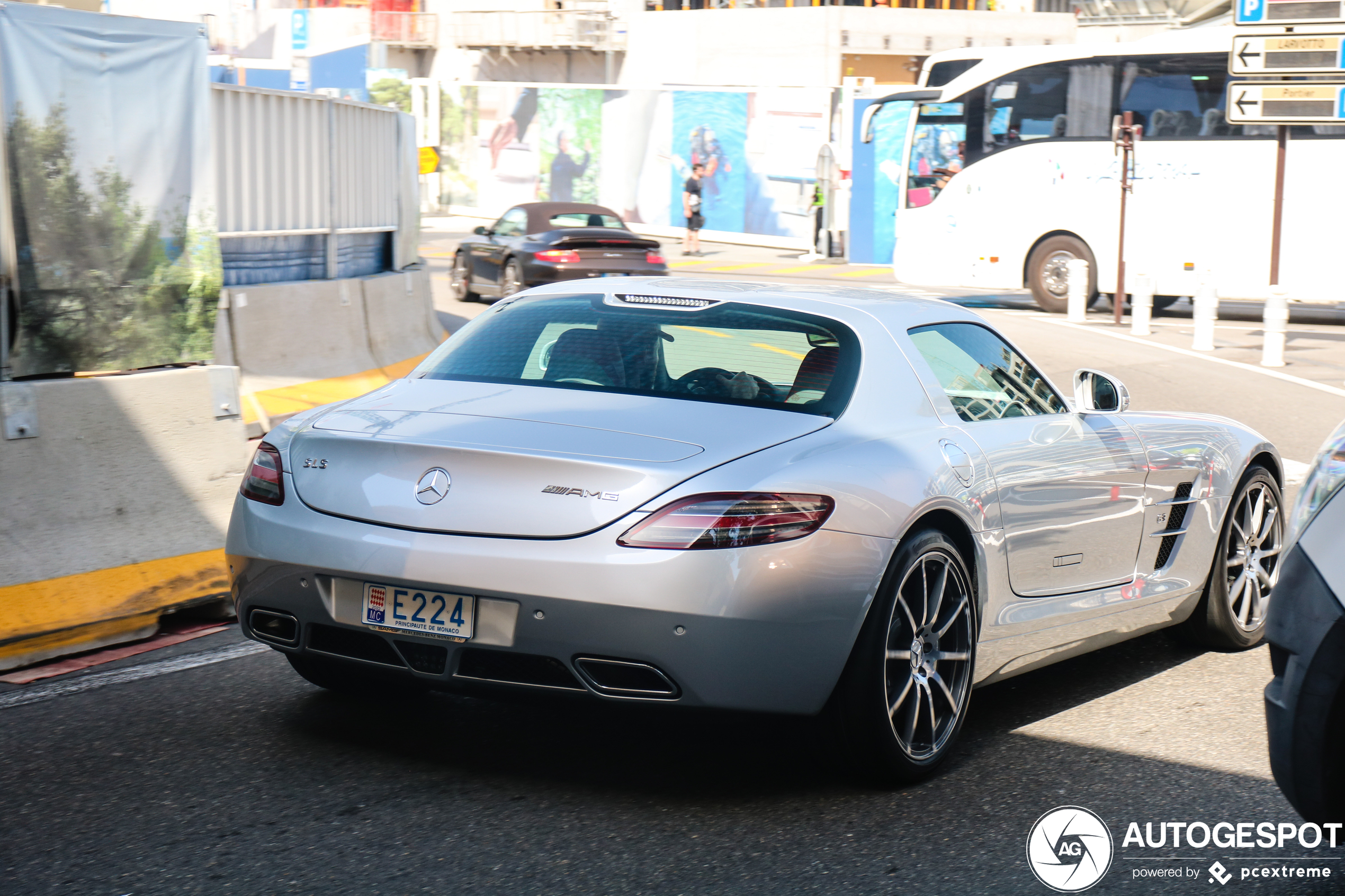 Mercedes-Benz SLS AMG