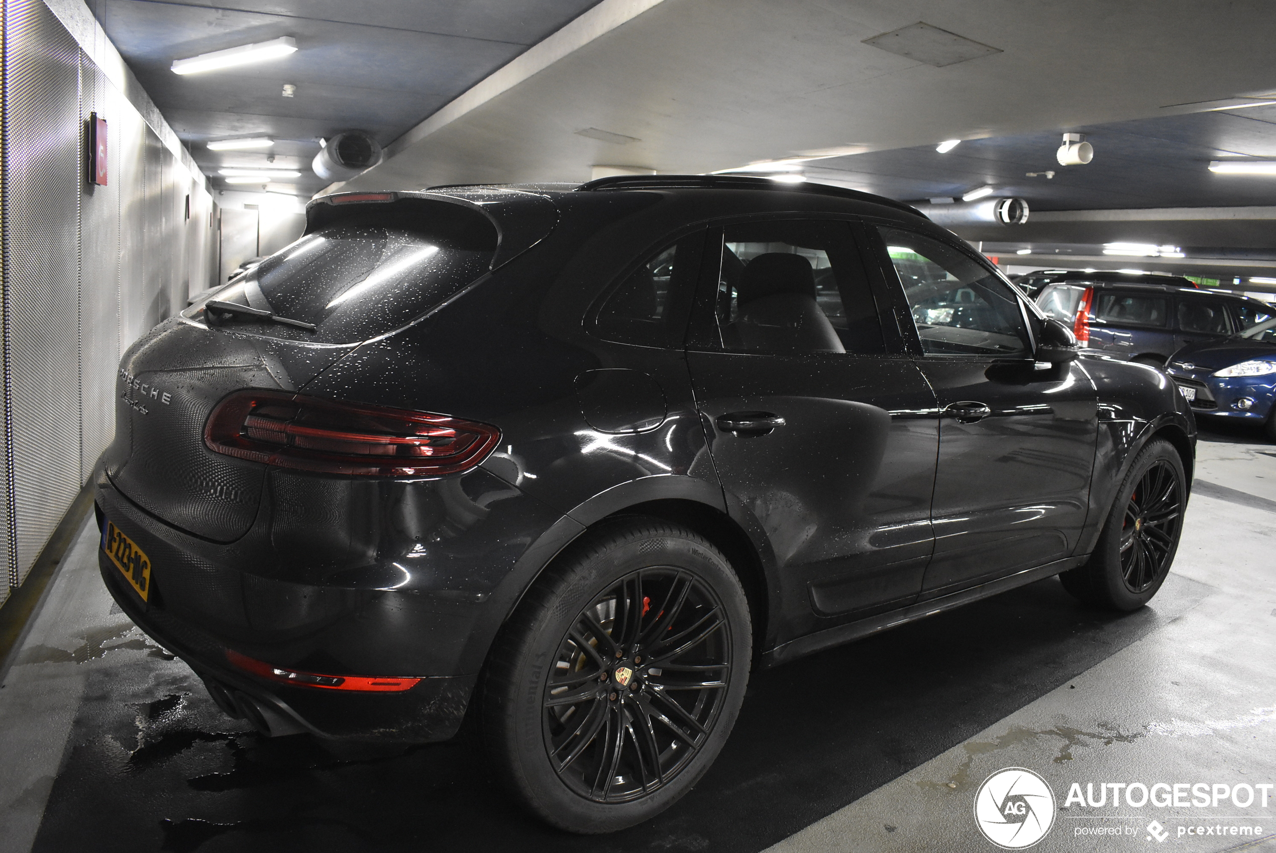 Porsche 95B Macan Turbo