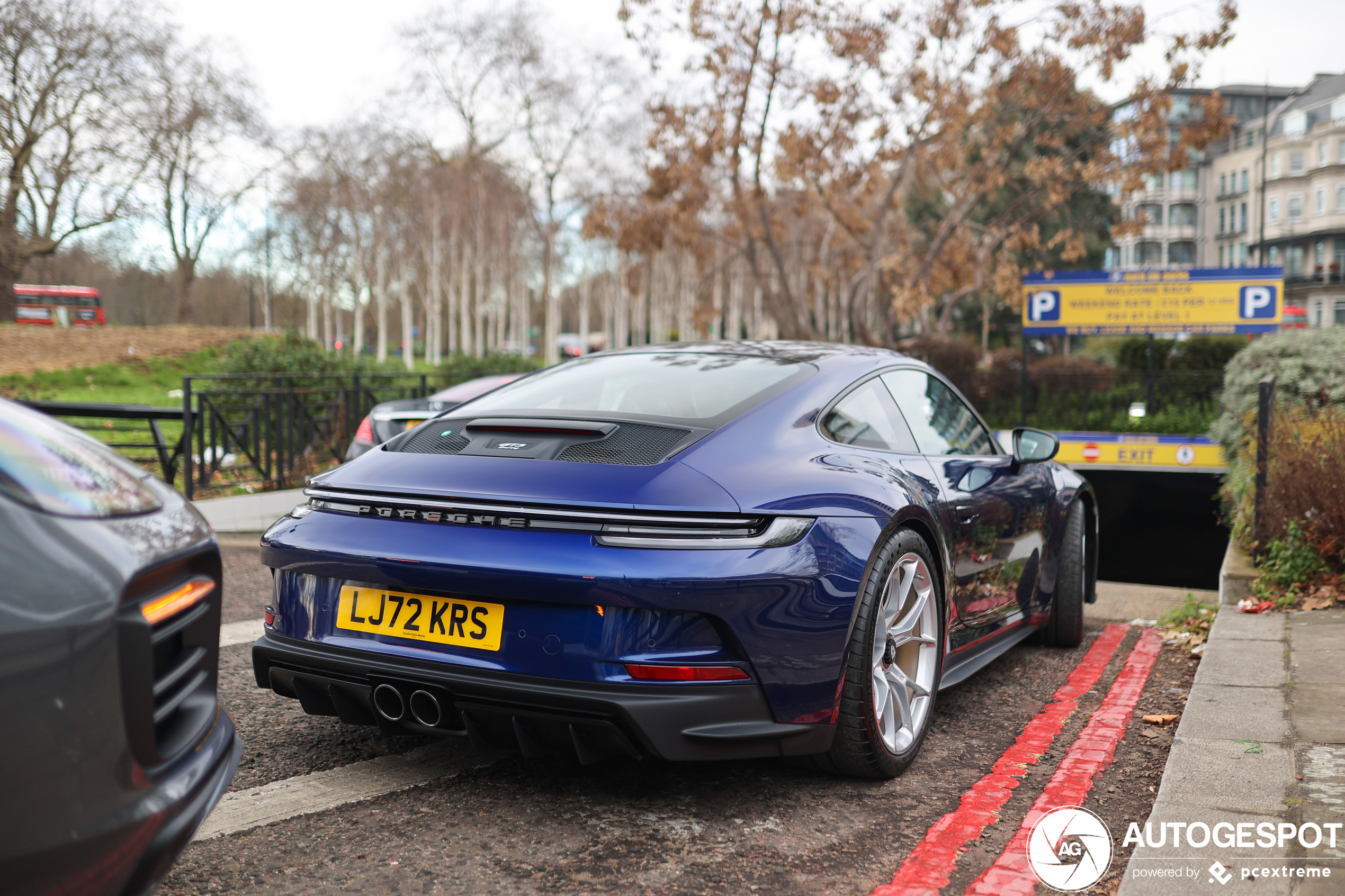 Porsche 992 GT3 Touring