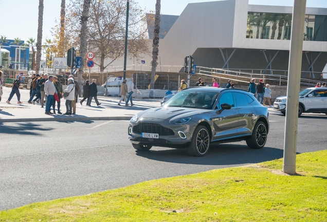 Aston Martin DBX