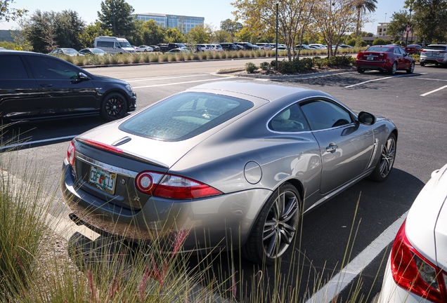 Jaguar XKR Portfolio