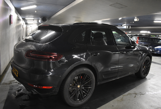 Porsche 95B Macan Turbo