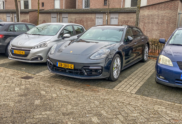 Porsche 971 Panamera Turbo S E-Hybrid Sport Turismo