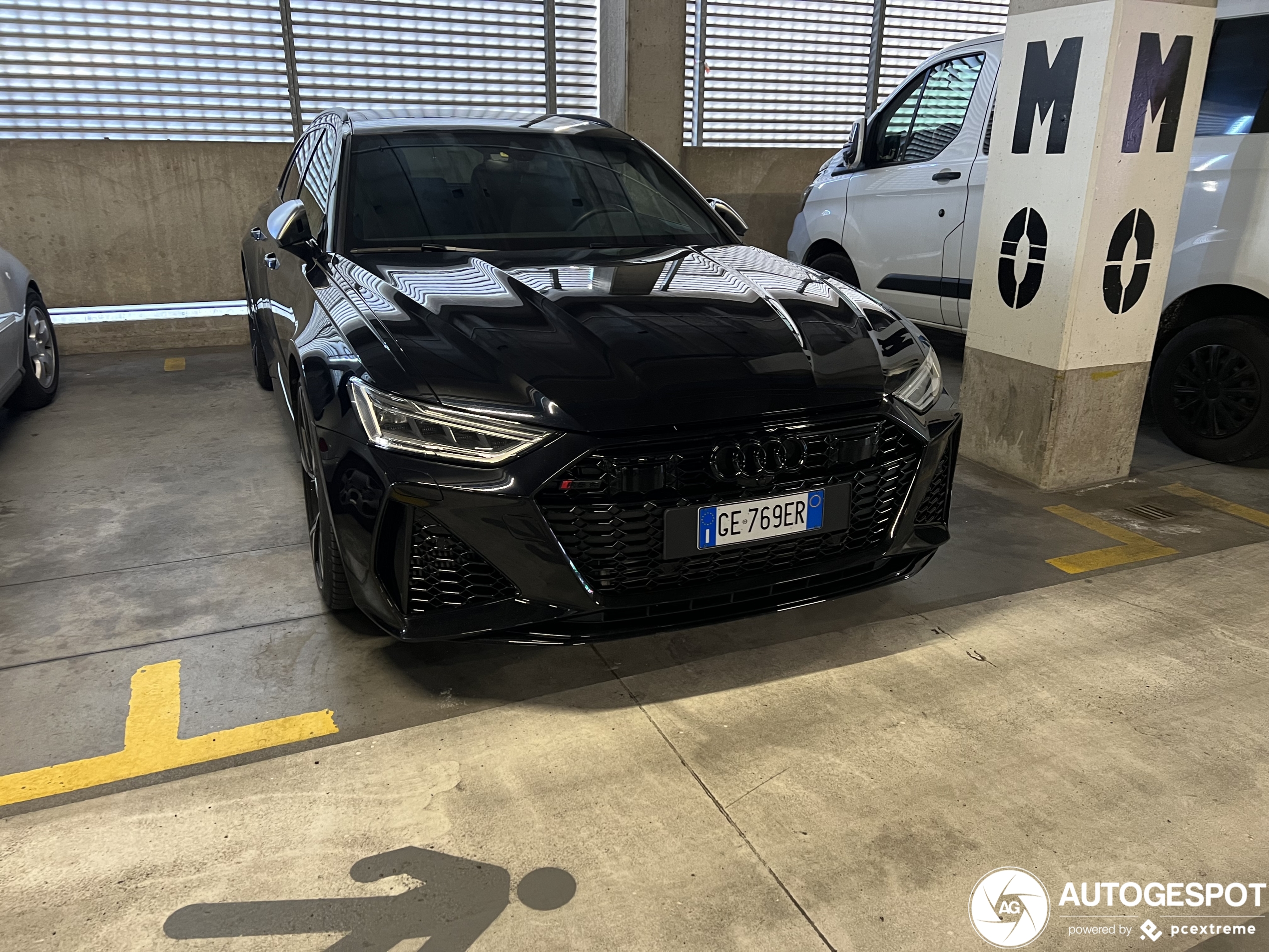 Audi RS6 Avant C8