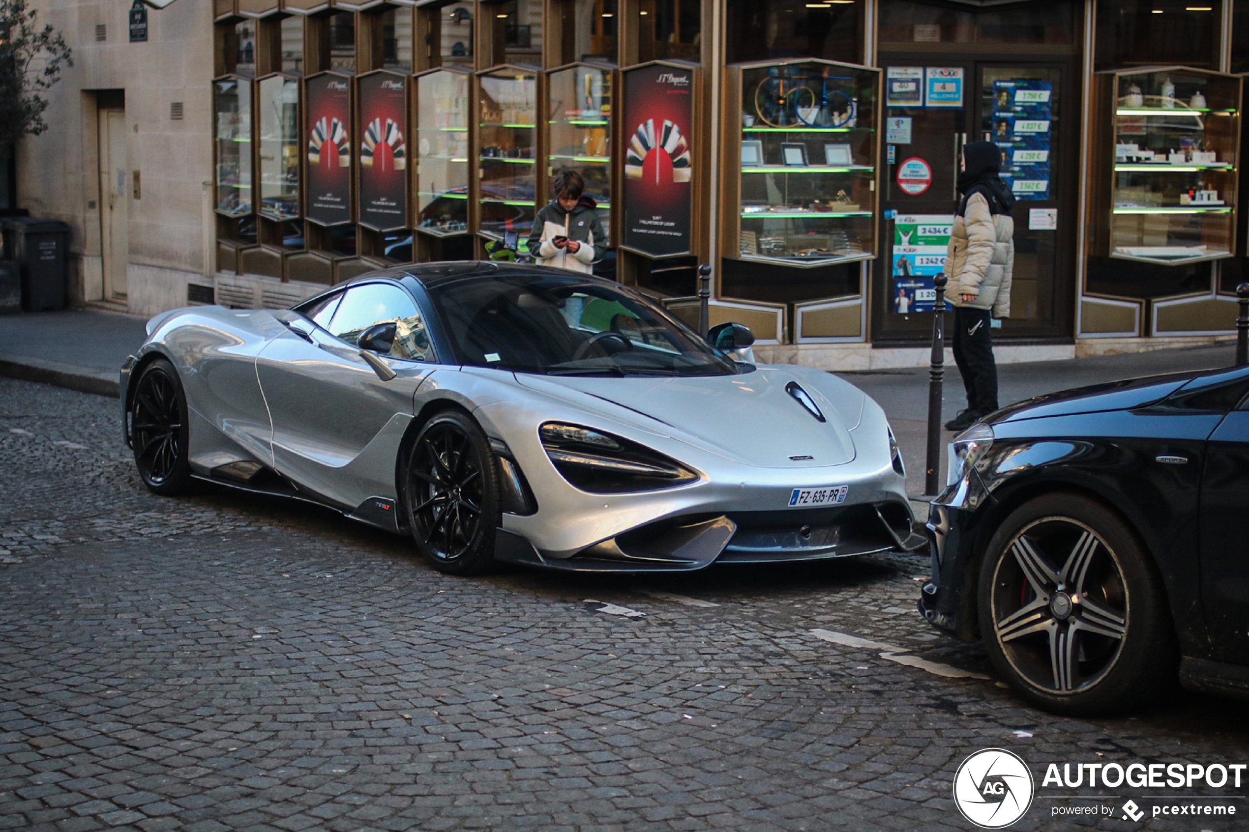 McLaren 765LT