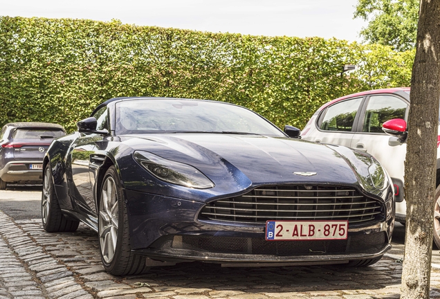 Aston Martin DB11 V8 Volante