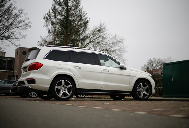 Mercedes-Benz GL 63 AMG X166