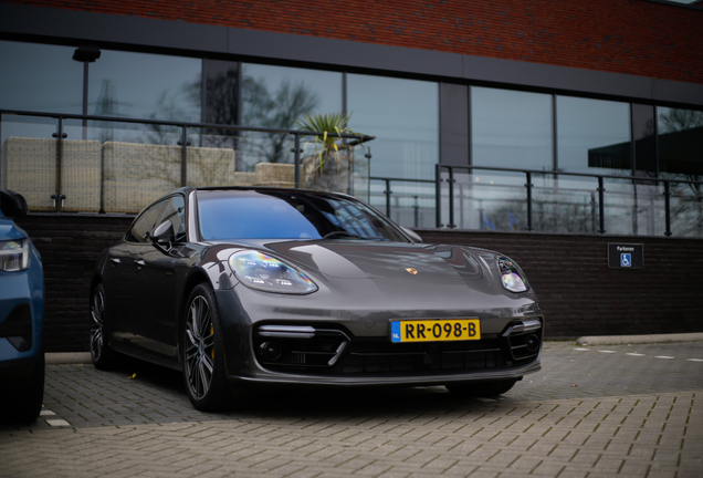 Porsche 971 Panamera Turbo S E-Hybrid Sport Turismo