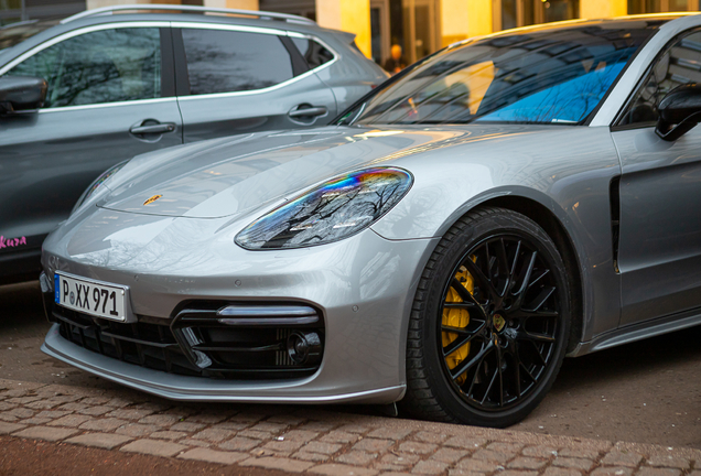 Porsche 971 Panamera GTS Sport Turismo