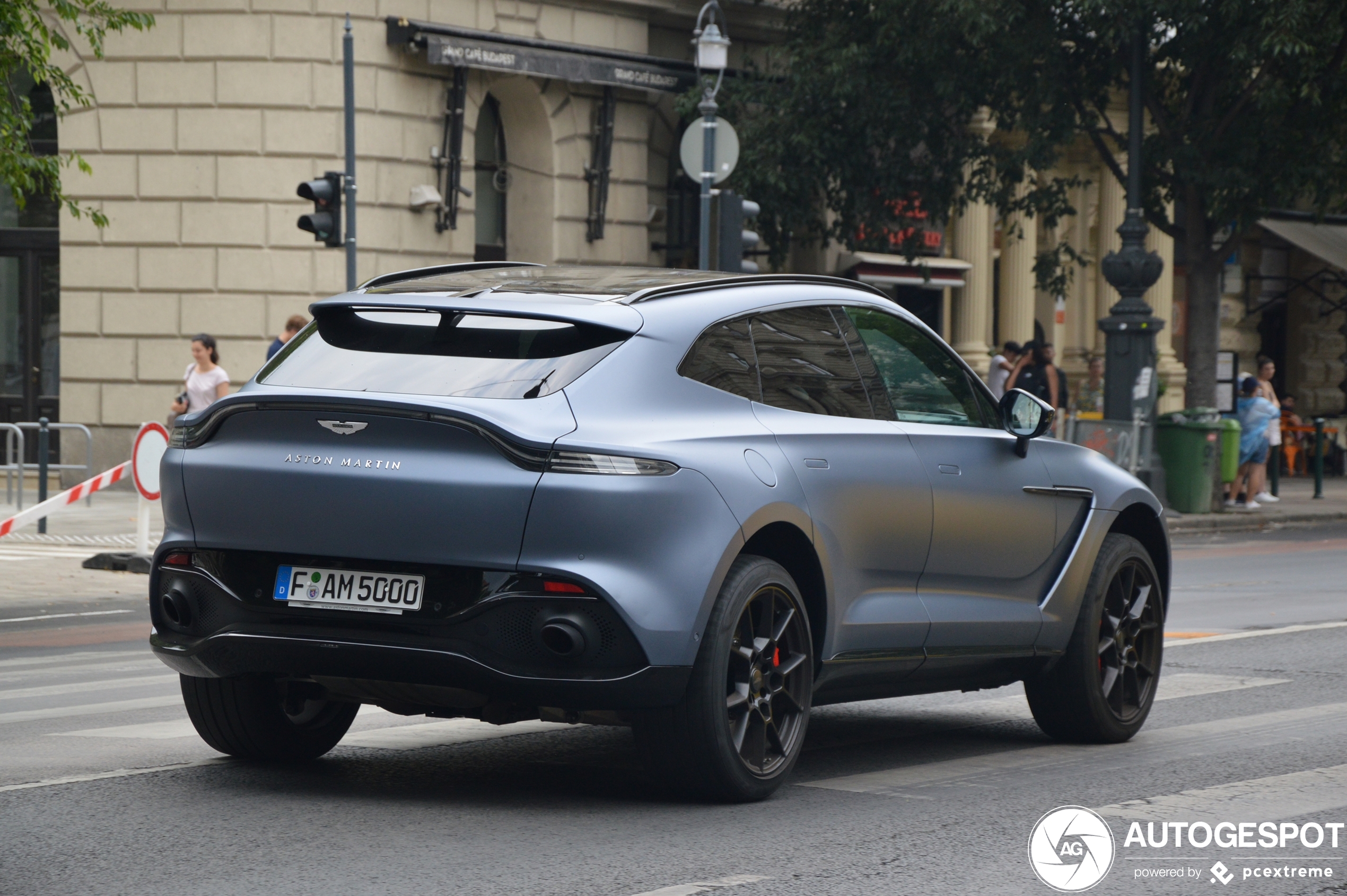 Aston Martin DBX