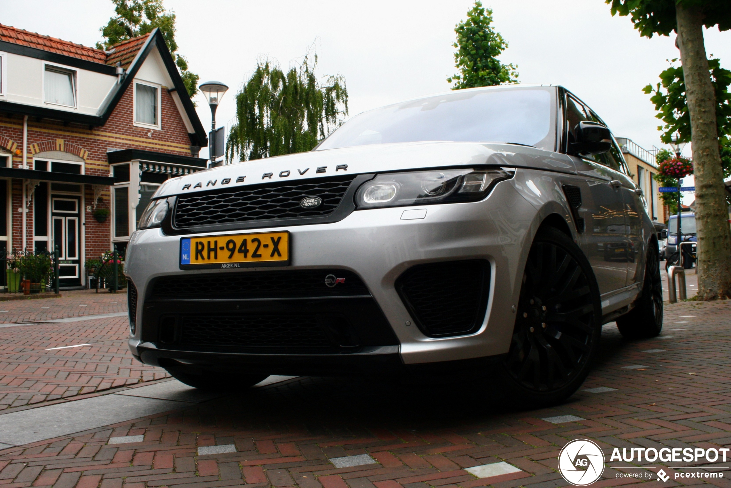 Land Rover Range Rover Sport SVR