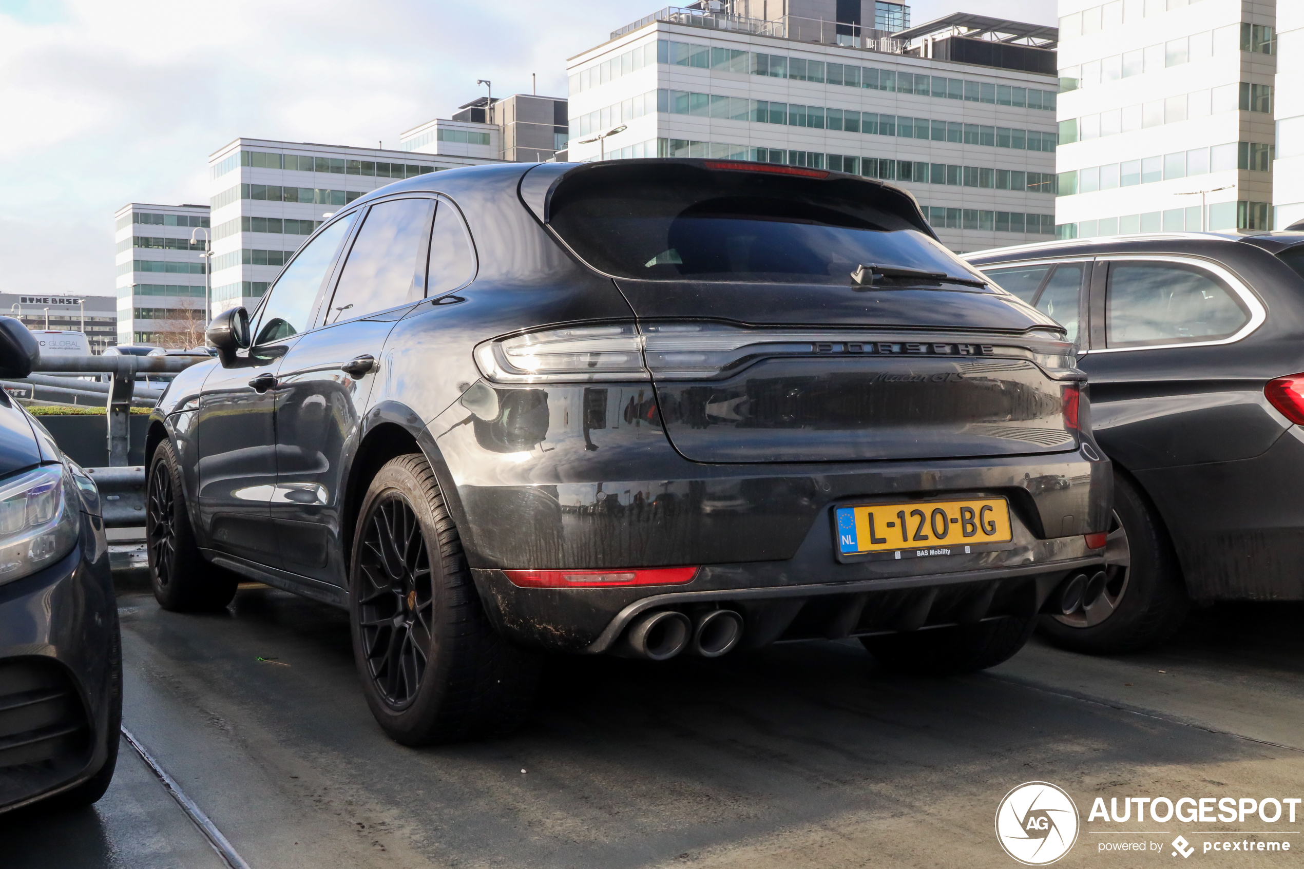 Porsche 95B Macan GTS MkII