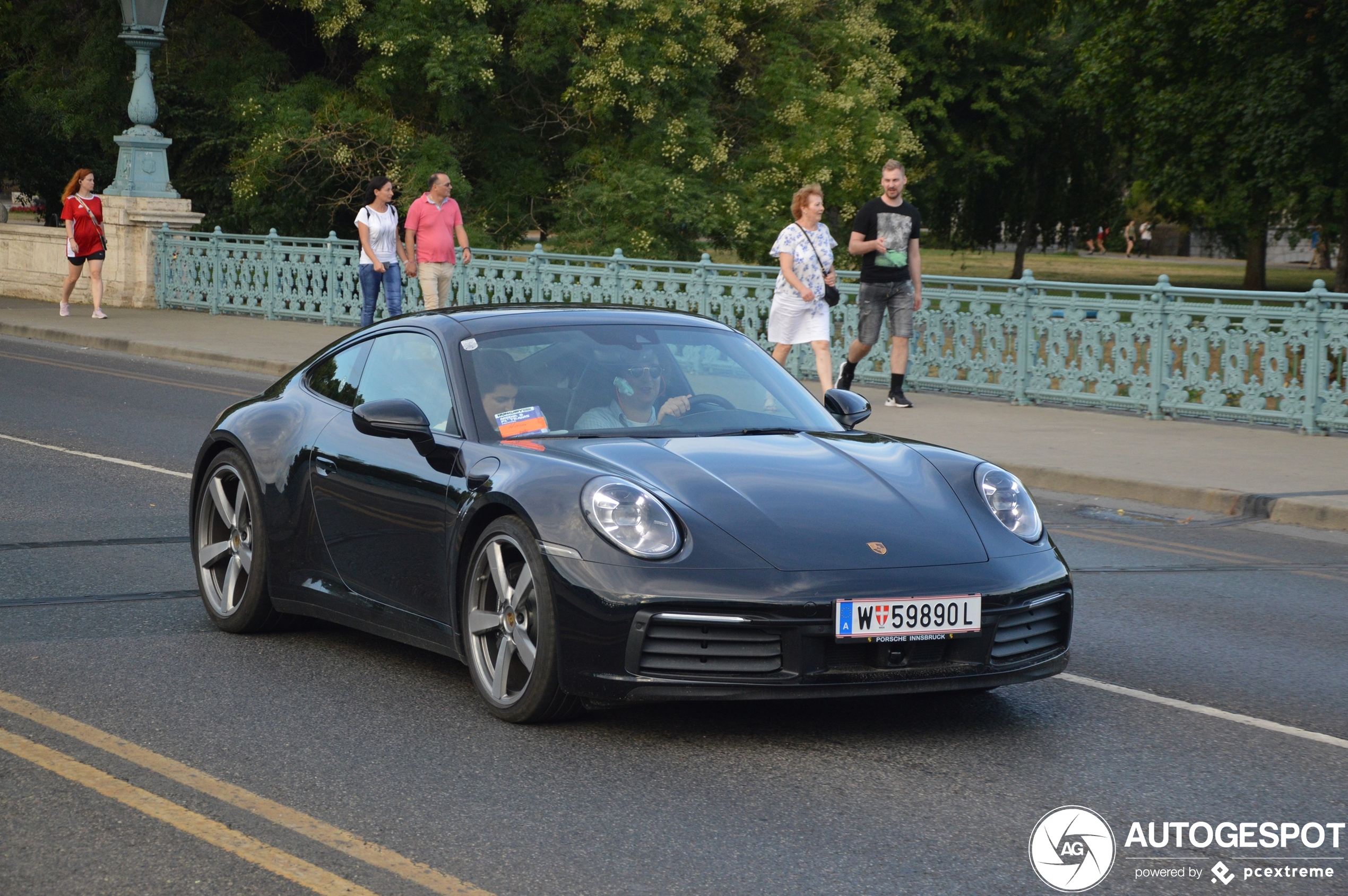 Porsche 992 Carrera 4S