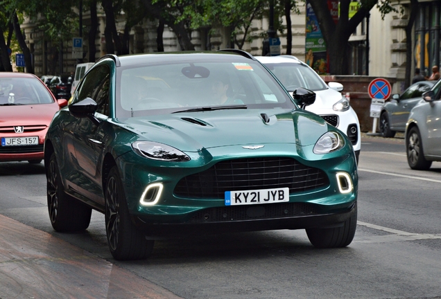 Aston Martin DBX