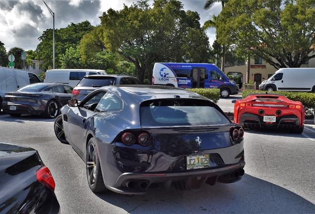 Ferrari GTC4Lusso