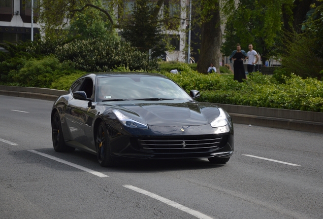 Ferrari GTC4Lusso