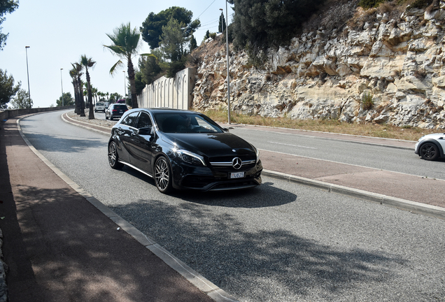 Mercedes-AMG A 45 W176 2015