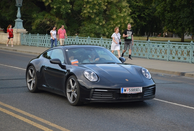 Porsche 992 Carrera 4S