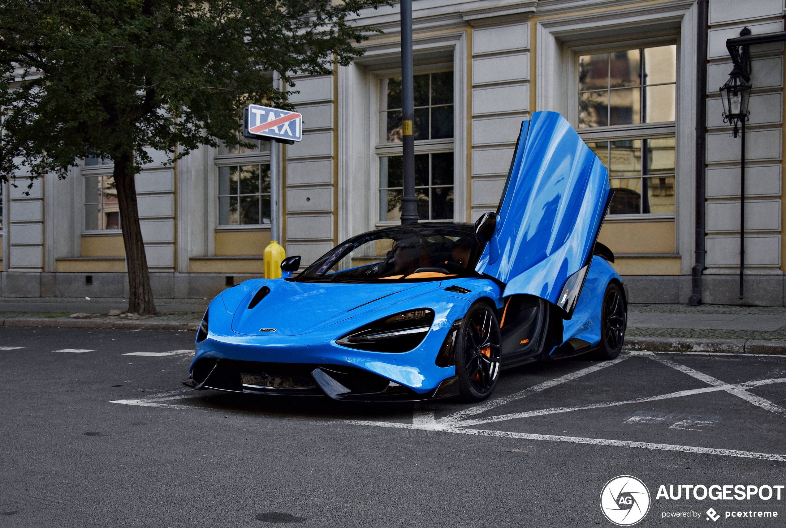 McLaren 765LT Spider