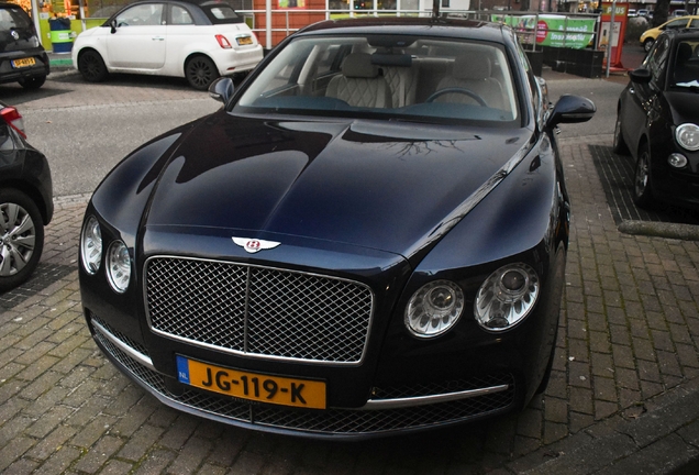 Bentley Flying Spur V8