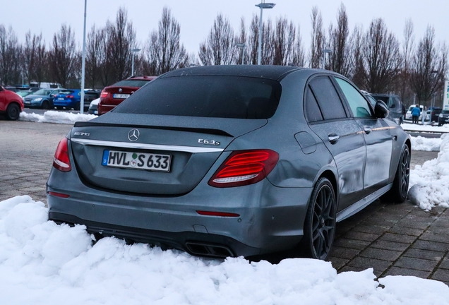 Mercedes-AMG E 63 S W213