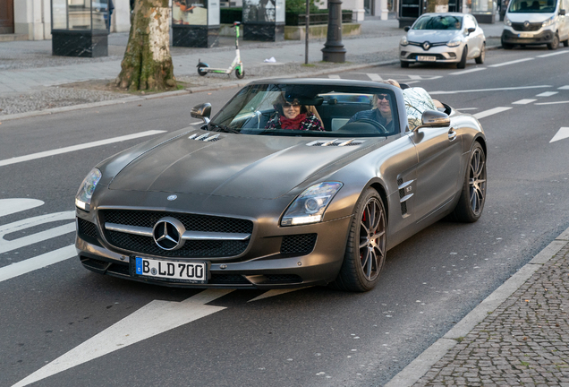 Mercedes-Benz SLS AMG Roadster