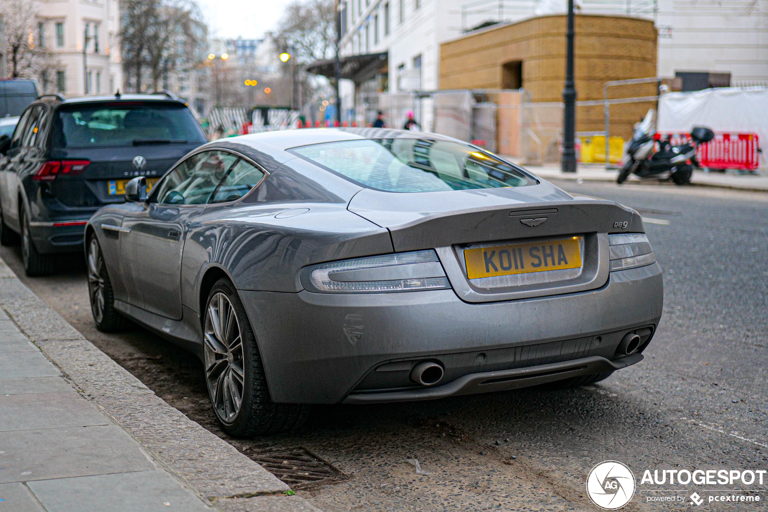 Aston Martin DB9 2013