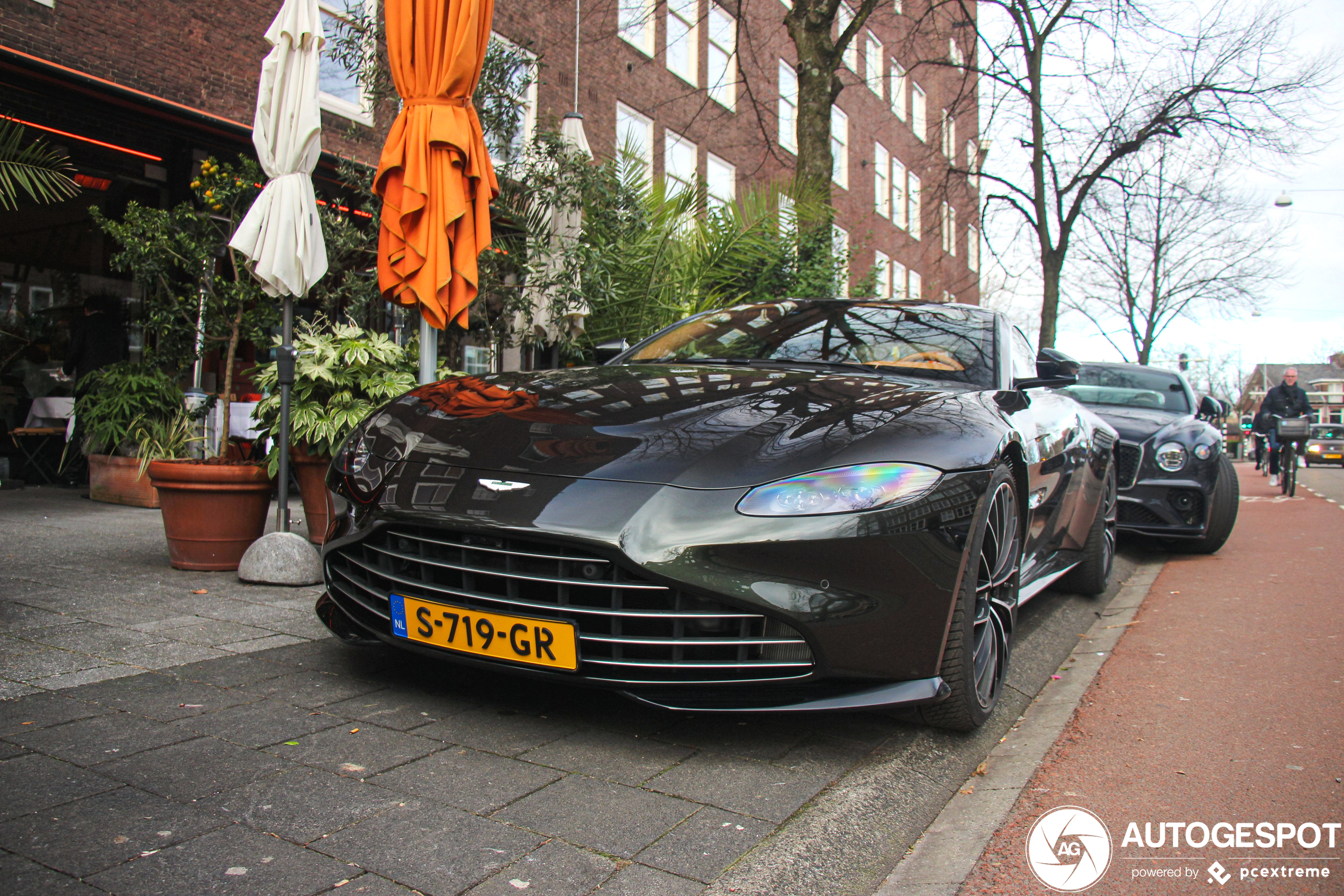 Aston Martin V8 Vantage 2018