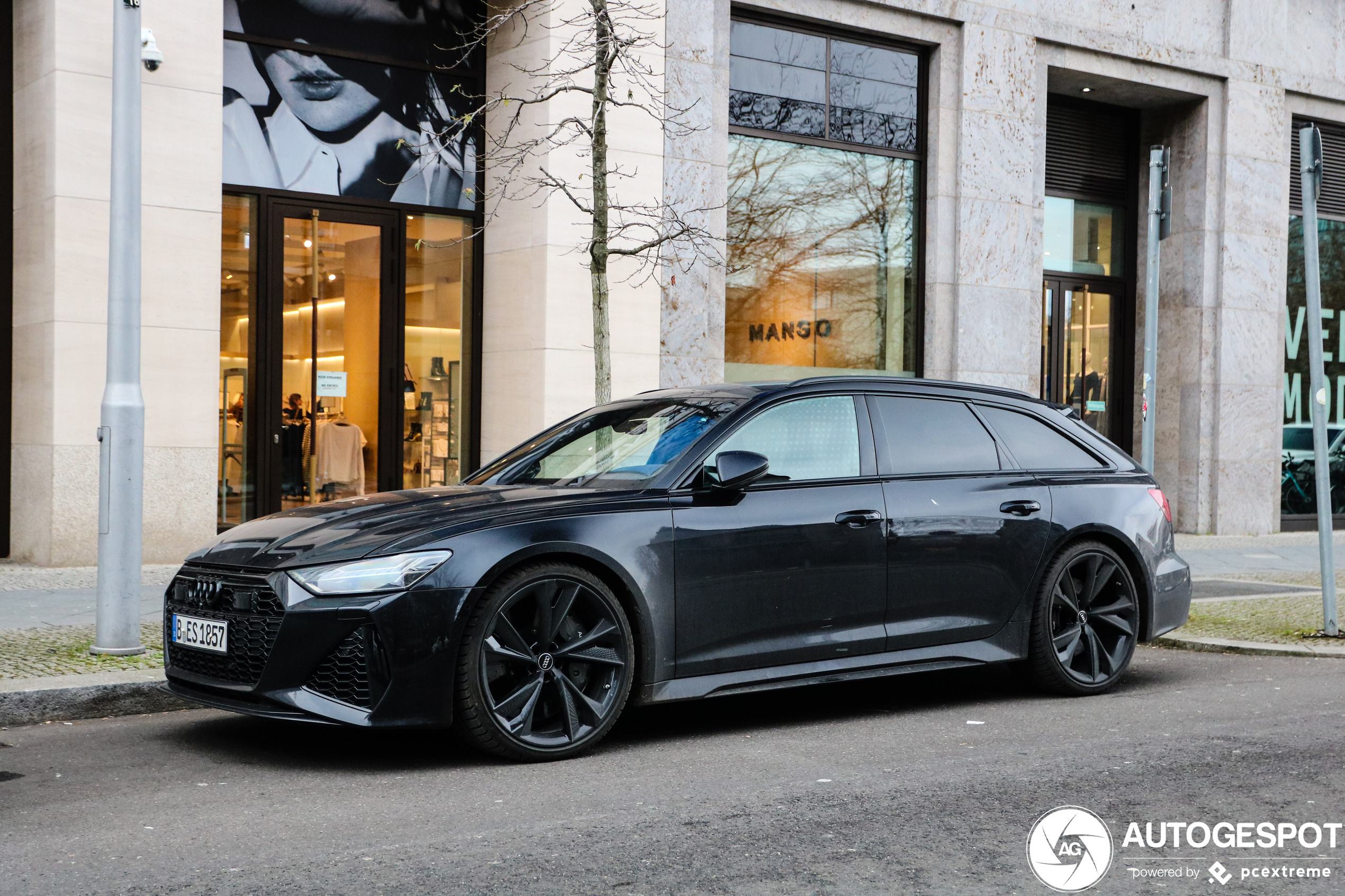 Audi RS6 Avant C8