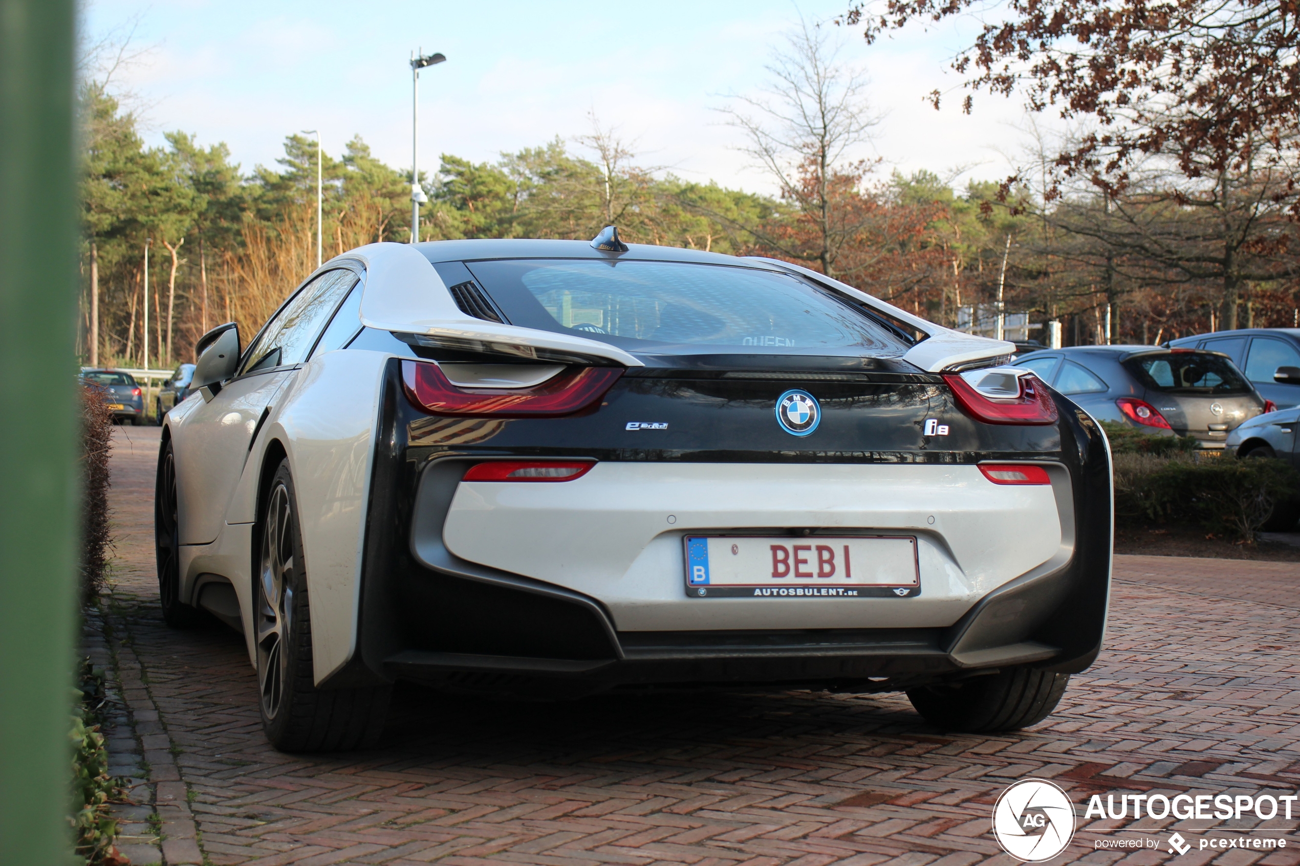 BMW i8