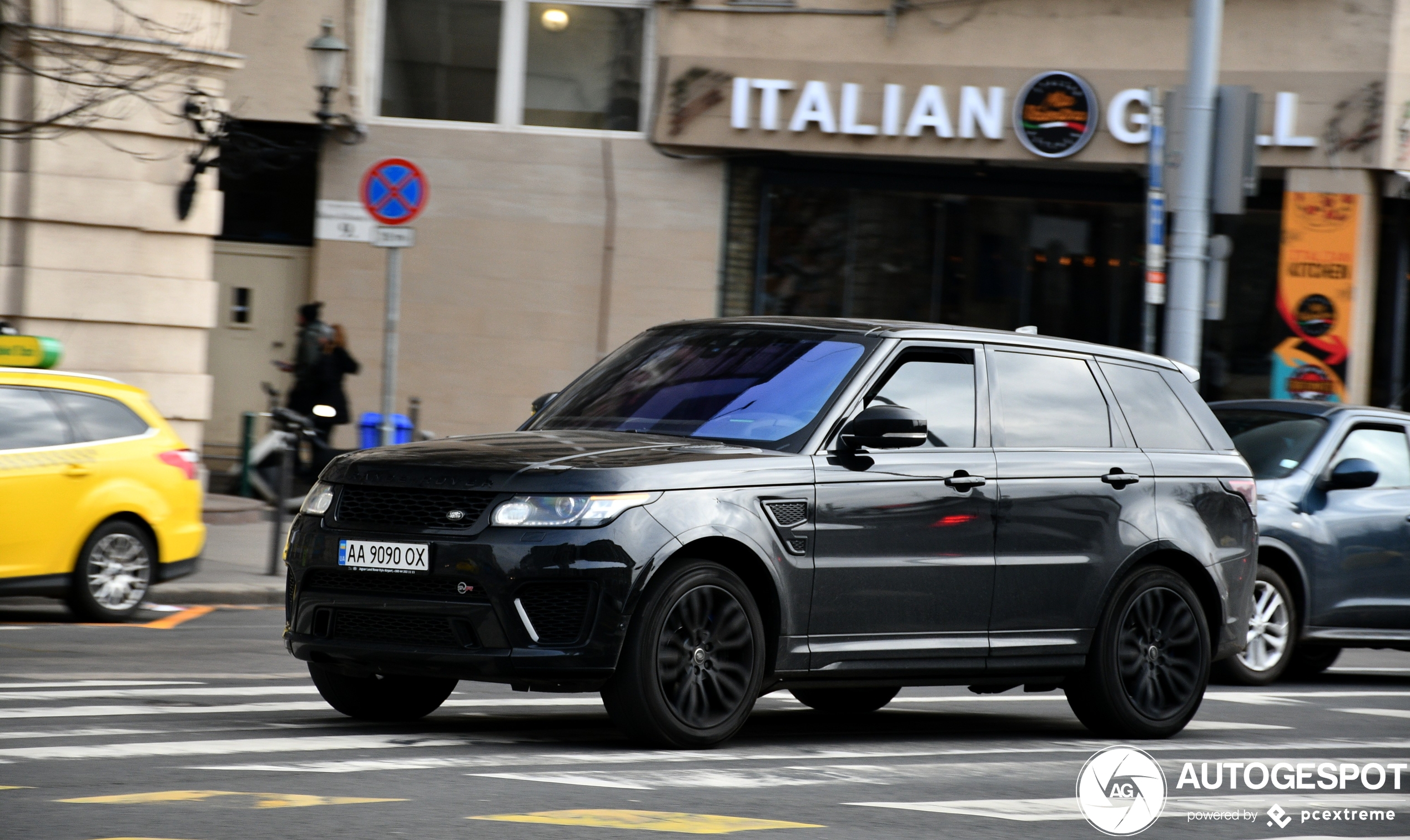 Land Rover Range Rover Sport SVR